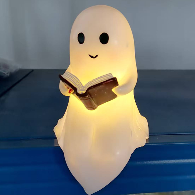 New Cute Ghost Reading Book La - Art Craft Books recensie en prijs
